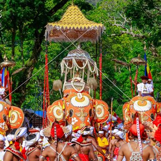 Kandy-procession